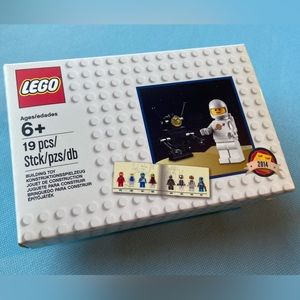LEGO 5002812 Classic Spaceman Minifigure